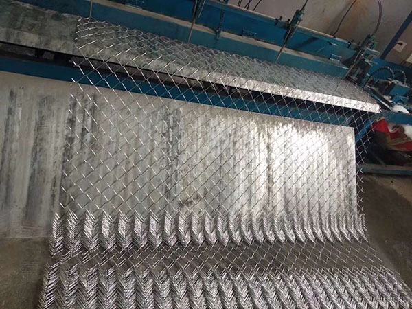 菱形勾花网围栏